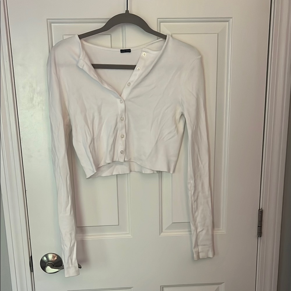 Brandy Melville White Fitted Cropped Button Down Shirt